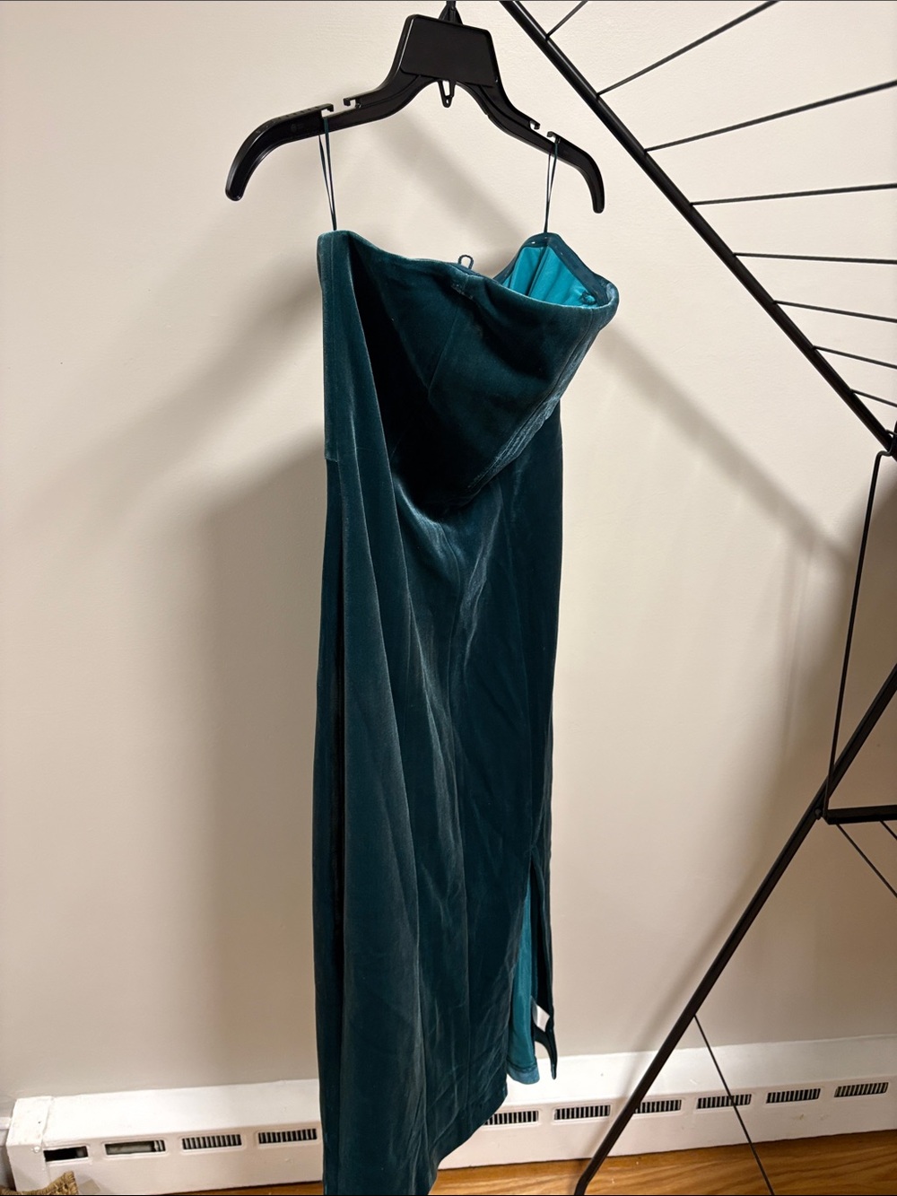 Socialite Deep Teal Velvet Strapless Midi Dress (Size M, NWT!)